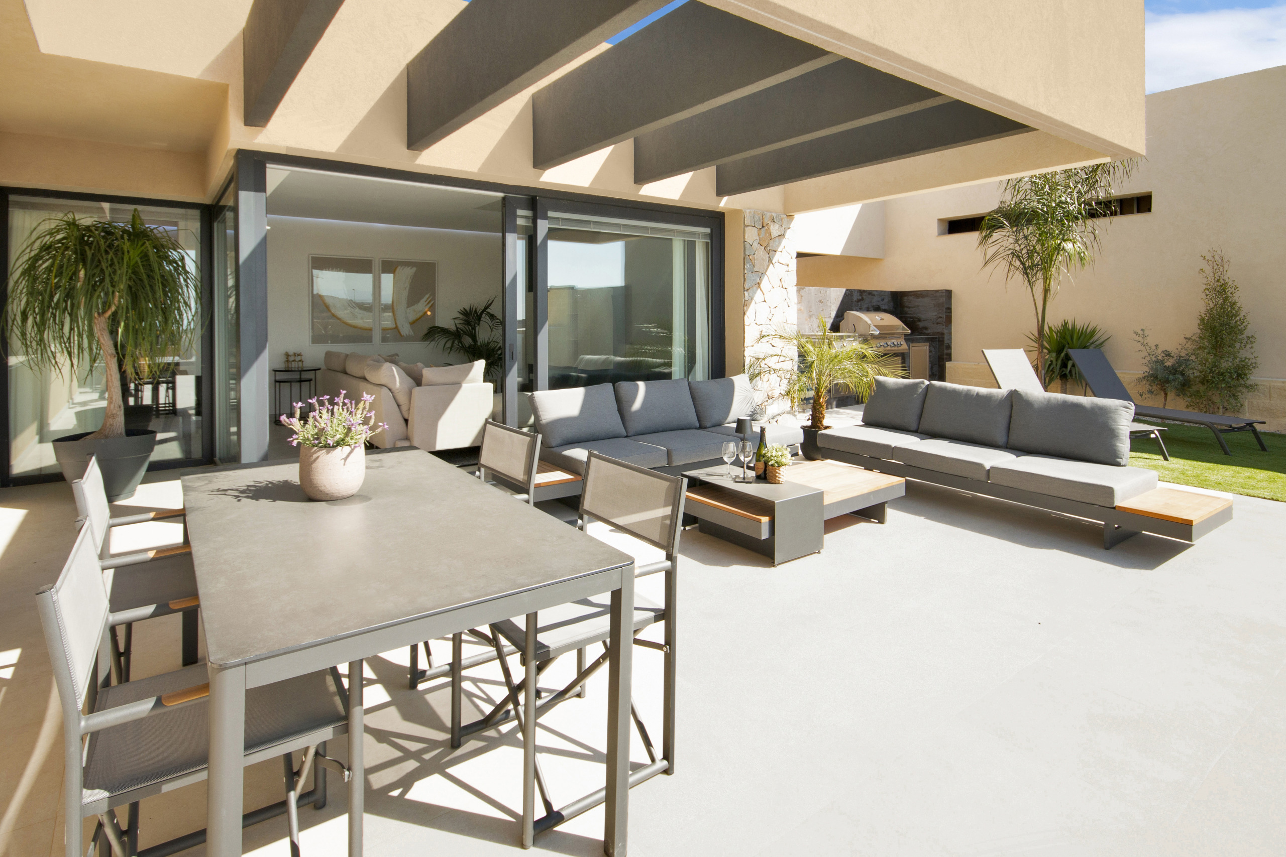 aLTAONA SHOWHOUSE BY HELMUT POTZL DAMIDI HOMES (17)
